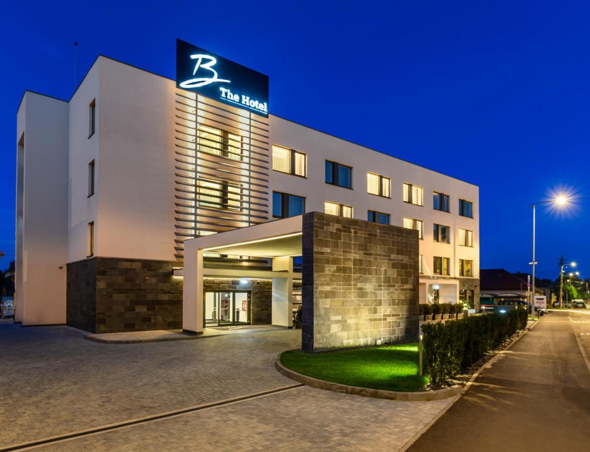 B The Hotel Sfantu Gheorghe  ภายนอก รูปภาพ